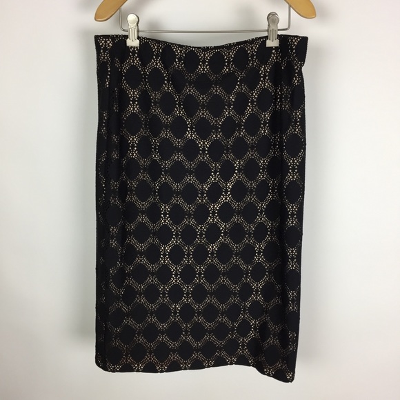 Vince Camuto Blak Top & Skirt set size M / XL - Picture 6 of 8